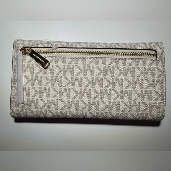 Michael Kors Monogram Vanilla Jet Set Trifold Wallet - Picture 2 of 6
